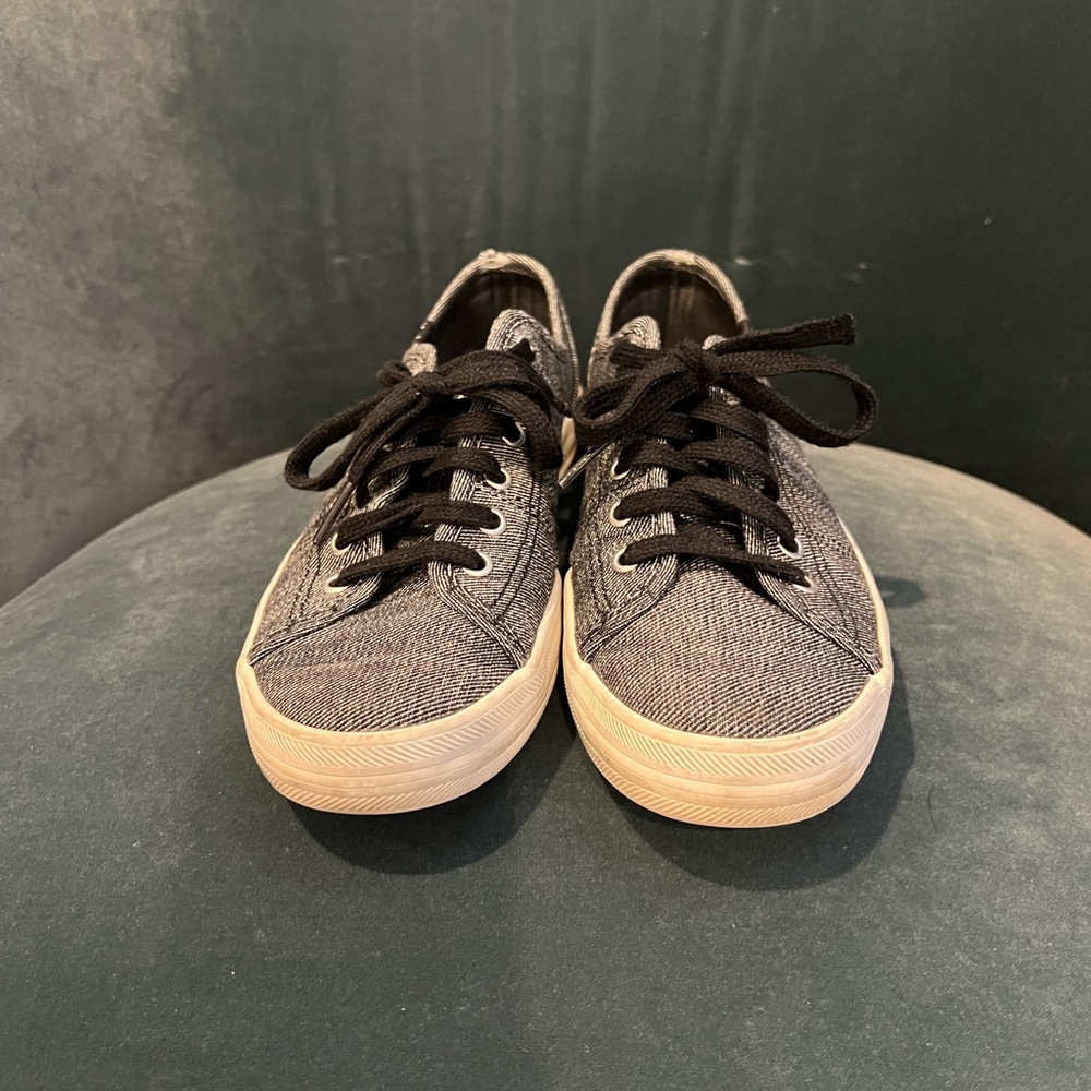 Keds Black & White Canvas Sneakers (7.5)